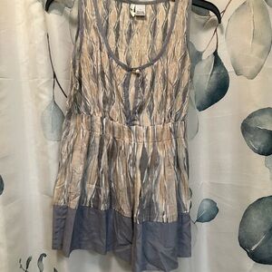 Kenzie Beige and Gray Patterned Top